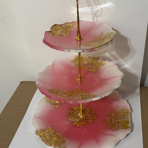 6 Piece Pink & Gold Luxe Resin - Picture 2 of 5